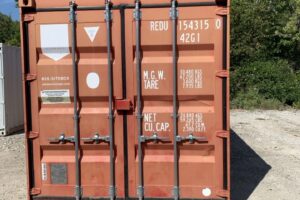 154315 | 40' shipping container w/ lock box (cargo worthy)