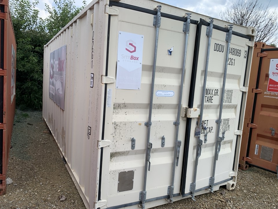 2013406dd w/ lock boxes | 20' double door shipping container (cargo worthy)