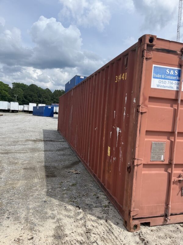 394440 | 40' shipping container (cargo worthy)