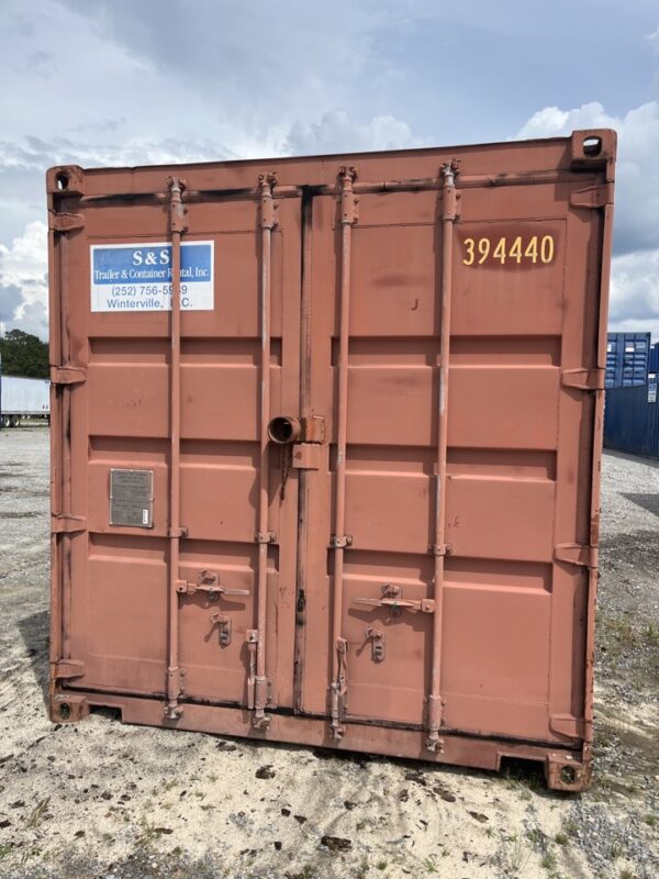 394440 | 40' shipping container (cargo worthy)