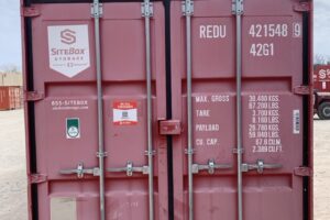 4021548 | 40' shipping container (damaged)