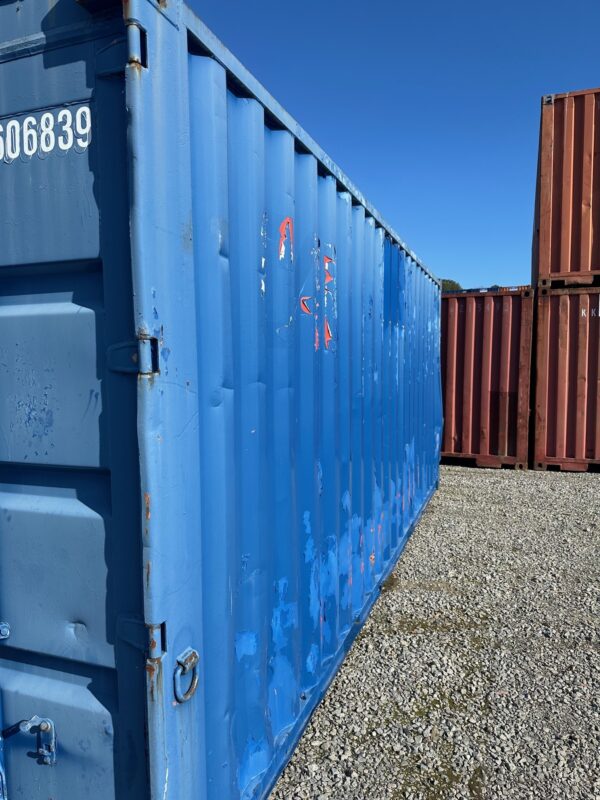 606839 | 20' shipping container (cargo worthy)