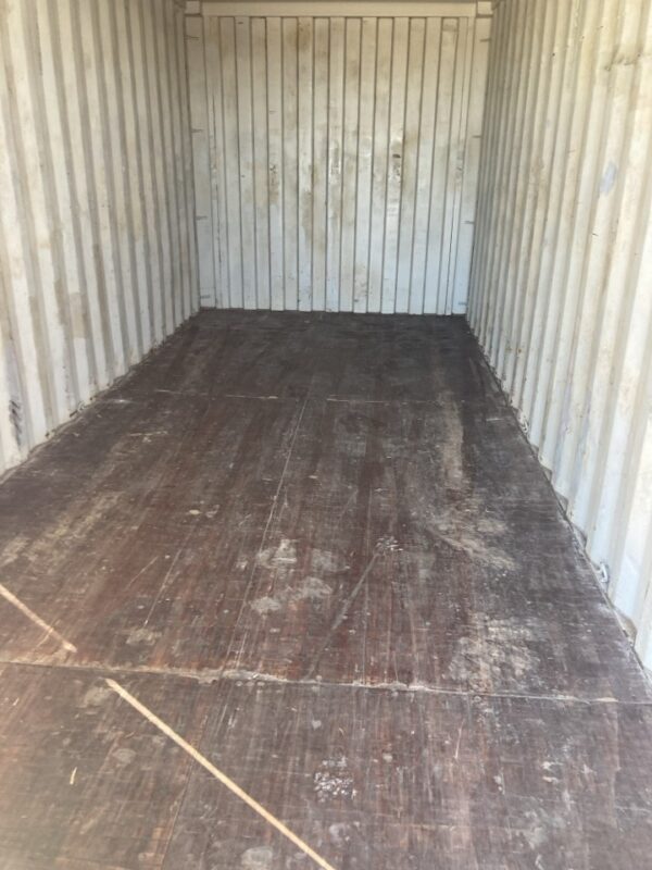 beau209986 2 | 20' shipping container (cargo worthy)