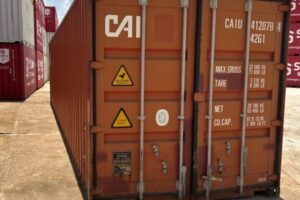 caiu412079 4 | 40' standard shipping container (cargo worthy)
