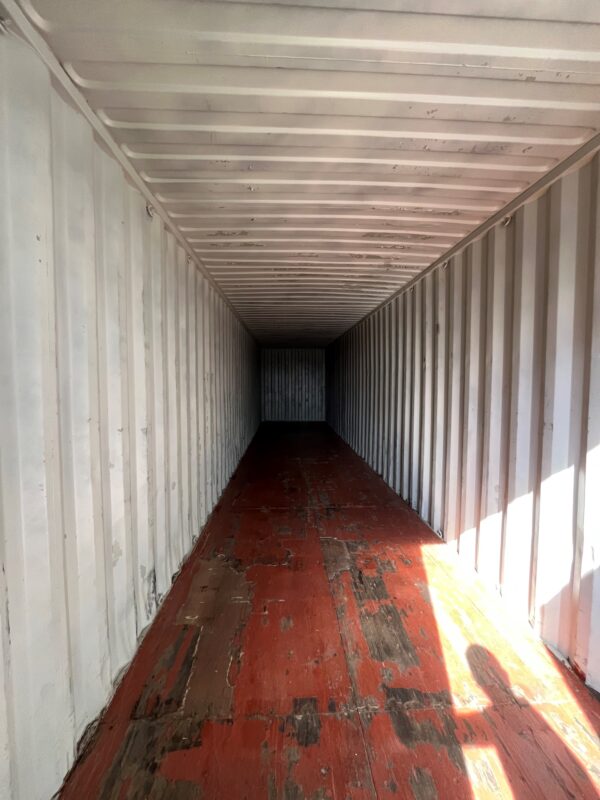 caiu851270 4 | 40' high cube shipping container (cargo worthy)