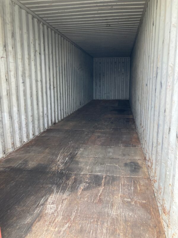 caiu865433 4 | 40' high cube shipping container (cargo worthy) (copy)