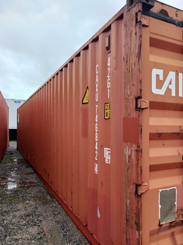 caxu 746842 4 | 40' container (cargo worthy)