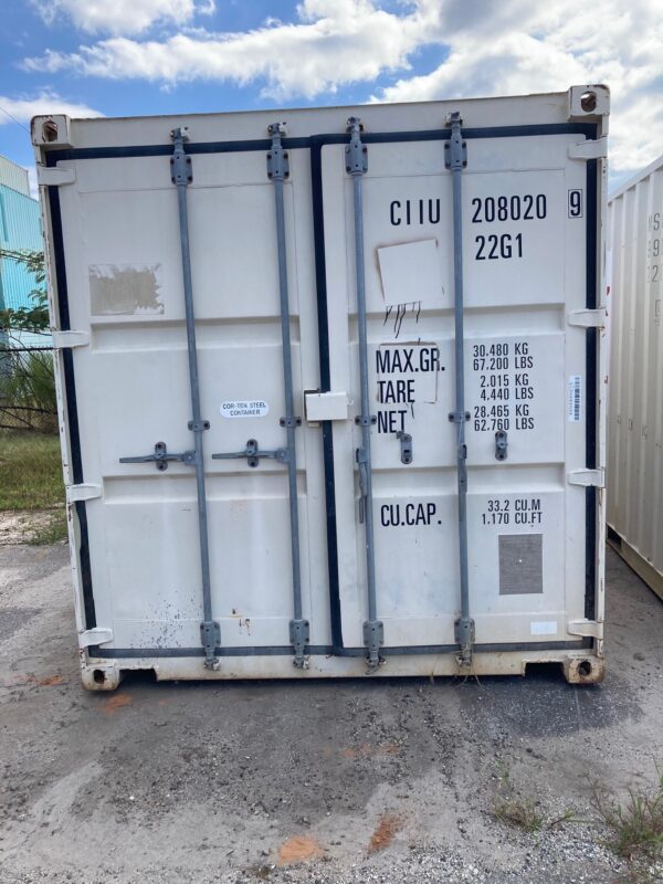 ciiu 208020 9 w/ lock box | 20' shipping container (cargo worthy)