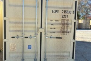 eqpu 215830 4 w/ lock box | 20' shipping container (one trip)