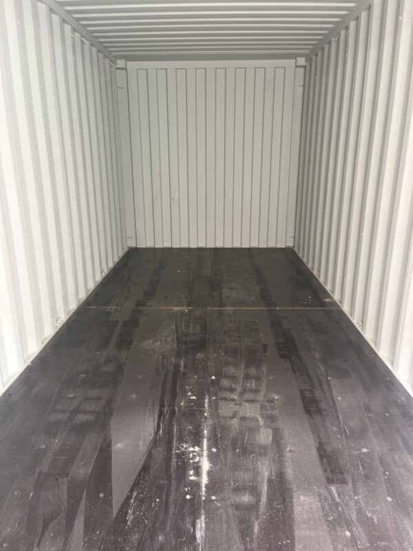 eqpu214632 4 w/ lock box | 20' shipping container (one trip)