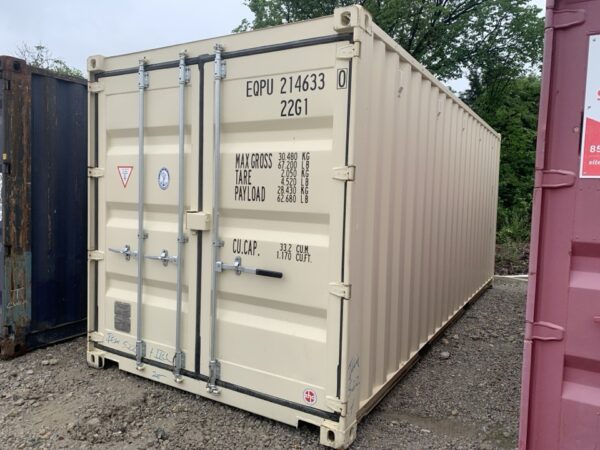 eqpu214633 0 w/ lock box | 20' shipping container (one trip)