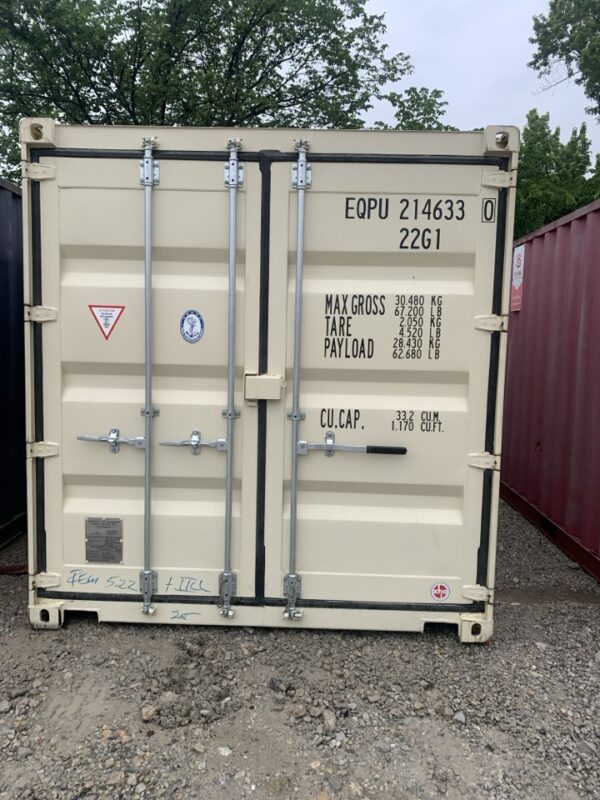 sleu237718 1 w/ lock box | 20' shipping container (one trip) (copy)