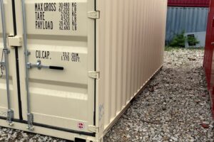 eqpu214646 9 w/ lock box | 20' shipping container (one trip)