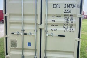 eqpu214734 1 w/ lock box | 20' shipping container (one trip)