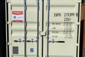 glcu205706 5 w/ lock box | 20' shipping container (one trip) (copy)