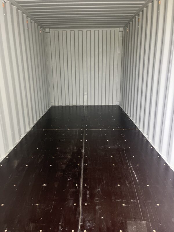 skyu373728 9 w/ lock box | 20' shipping container (one trip) (copy)