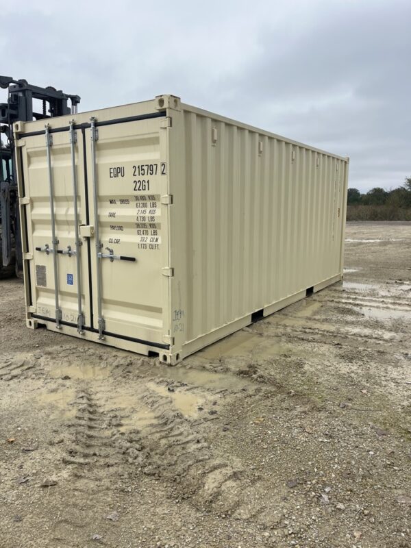 skyu373728 9 w/ lock box | 20' shipping container (one trip) (copy)