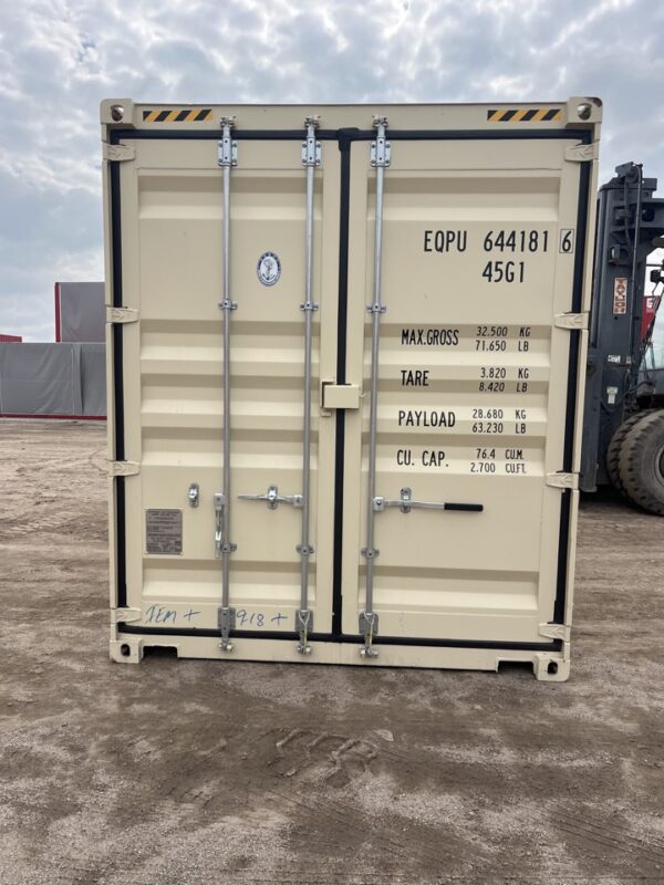eqpu644181 6 w/ lock box | 40' high cube shipping container (one trip)