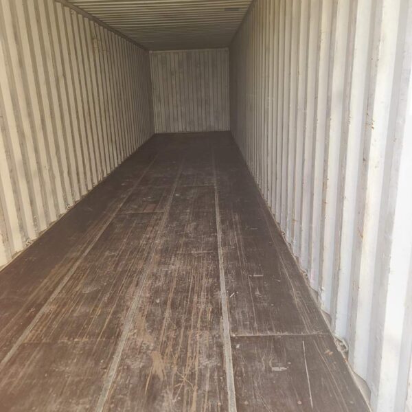 caiu412079 4 | 40' standard shipping container (cargo worthy) (copy)