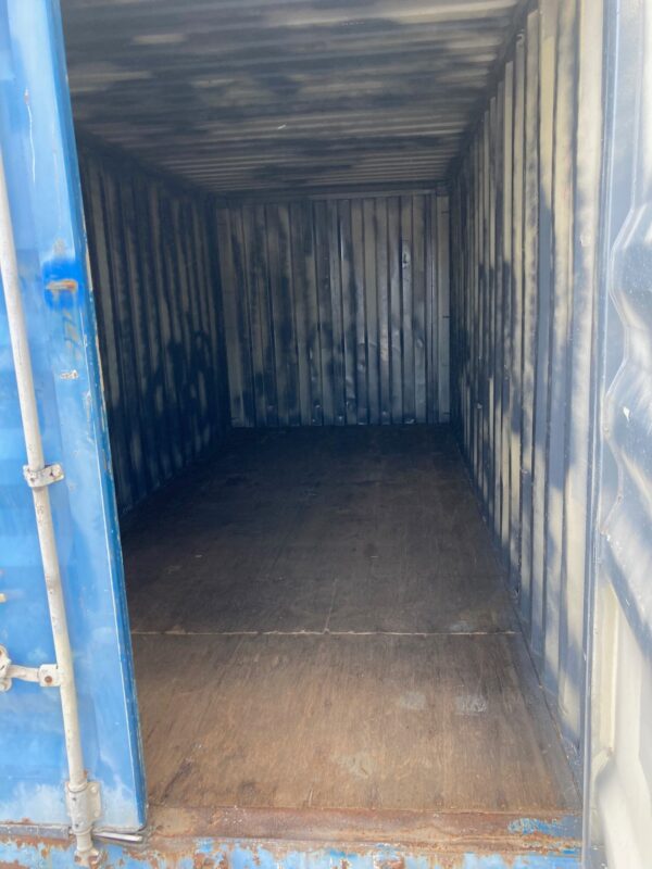 pciu 209942 2 w/ lock box | 20' shipping container (cargo worthy)