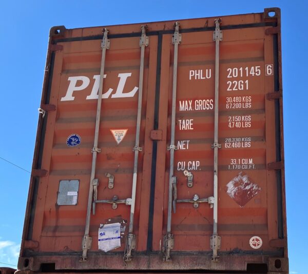 phlu201145 6 20' container (cargo worthy)