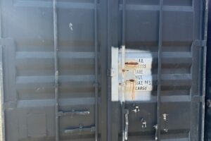 seau 823933 5 | 40' shipping container (cargo worthy)