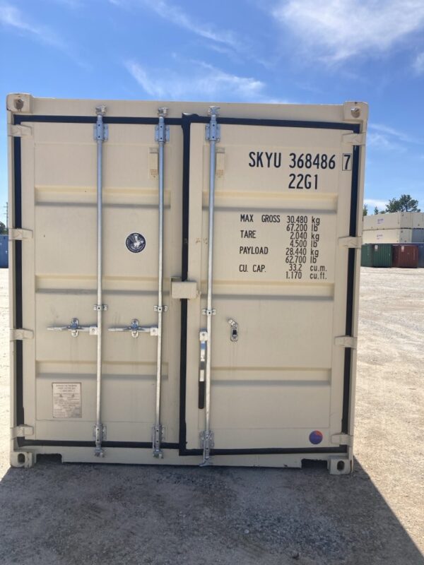 sleu 236367 6 w/ lock box | 20' shipping container (one trip) (copy)