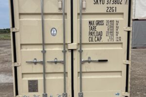 skyu373802 7 w/ lock box | 20' shipping container (one trip)