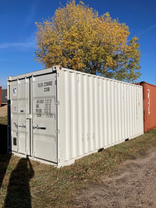 sleu228492 0 w/ lock box | 20' shipping container (one trip)