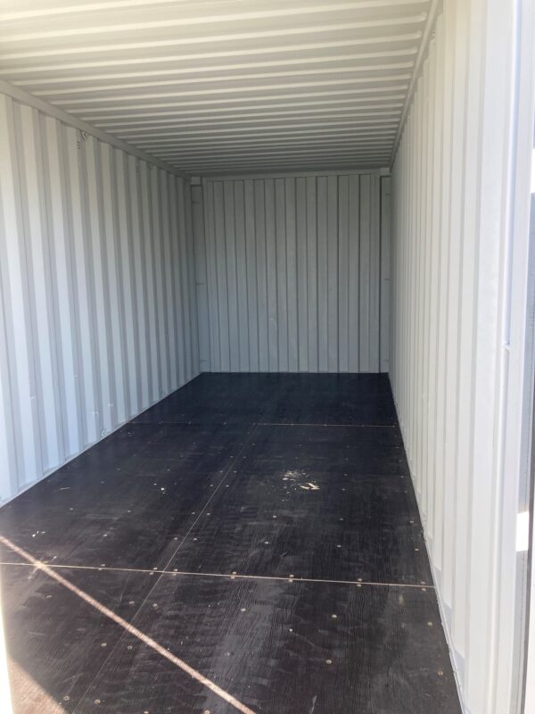 sleu228492 0 w/ lock box | 20' shipping container (one trip)