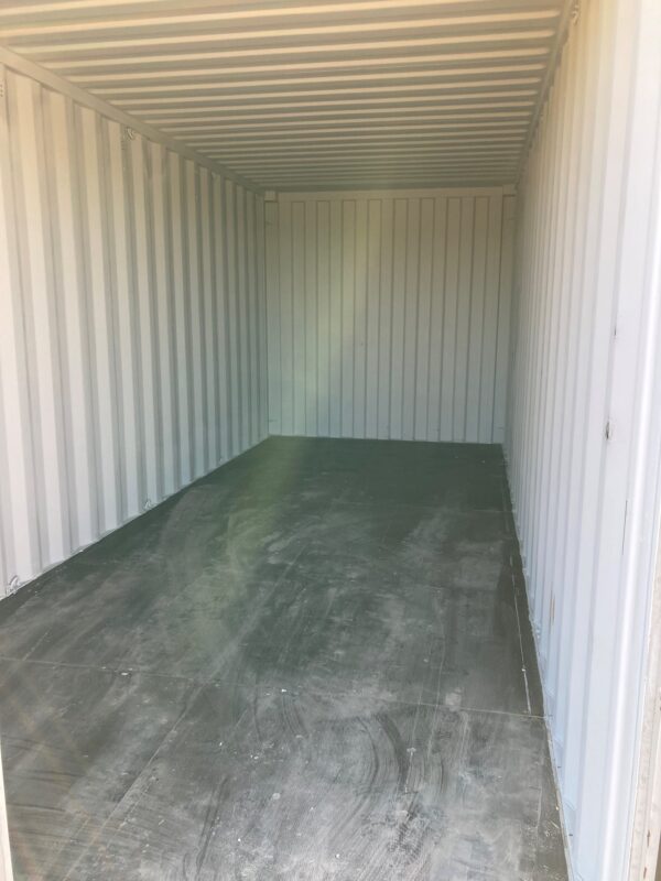 sleu231797 9 w/ lock box | 20' shipping container (one trip)