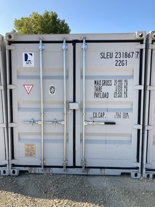 sleu231867 7 w/ lock box | 20' shipping container (one trip)