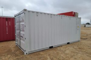 sleu238455 5 w/ lock box | 20' shipping container (one trip)