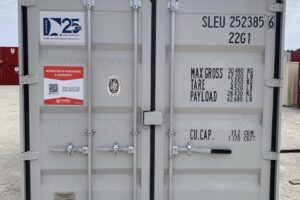 sleu252820 4 w/ lock box | 20' shipping container (one trip) (copy)