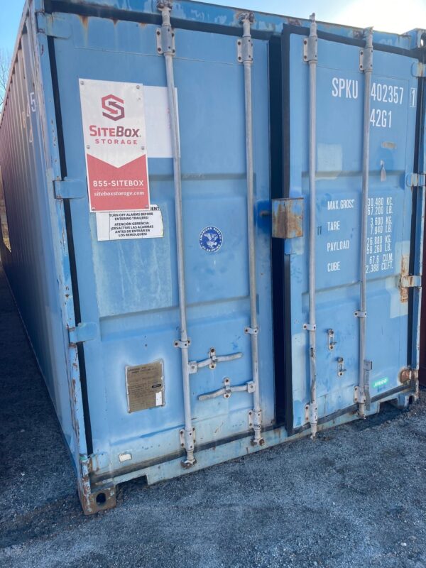 spku 402357 1 | 40' shipping container w/ lock box (cargo worthy)