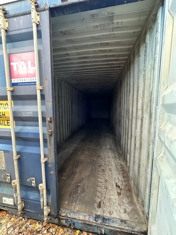 tclu524621 1 | 40' high cube shipping container (cargo worthy) (copy)