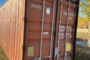 tcnu727373 8 | 40' high cube shipping container (cargo worthy)