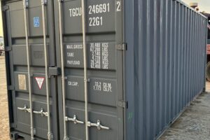 tgcu246691 2 w/ lock box | 20' shipping container (one trip)