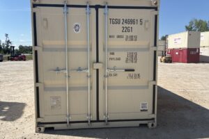 eqpu 215830 4 w/ lock box | 20' shipping container (one trip) (copy)