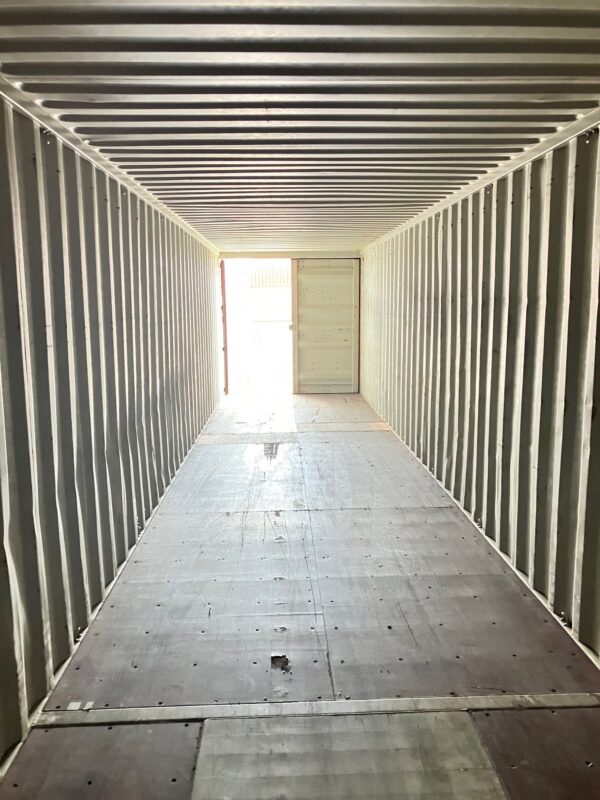 ttnu445601 8 | 40' shipping container (cargo worthy)