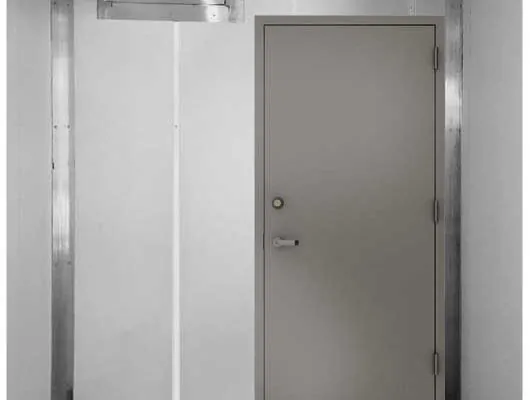 fast-wall-with-man-door