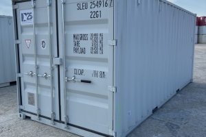 glcu208439 5 w/ lock box | 20' shipping container (one trip) (copy)