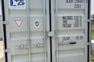sleu258281 7 w/ lock box | 20' shipping container (one trip) (copy)