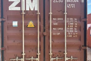 zcsu 849304 8 | 40' high cube shipping container (cargo worthy)